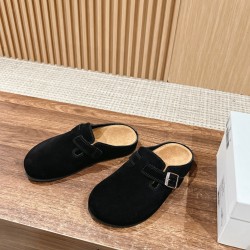 MM6 slippers