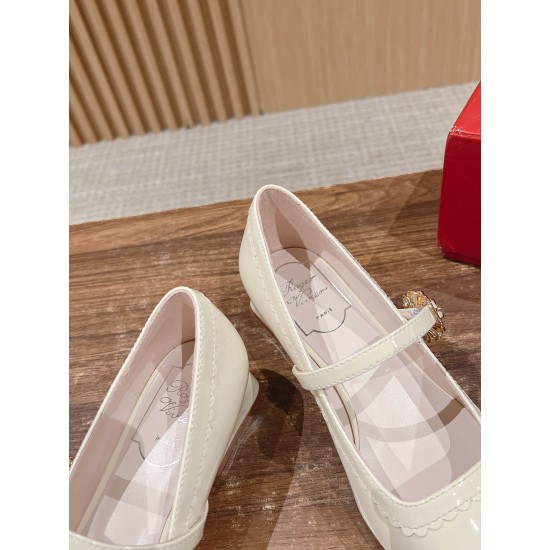 RV Mary Jane Shoes