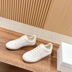 MM6 sandals