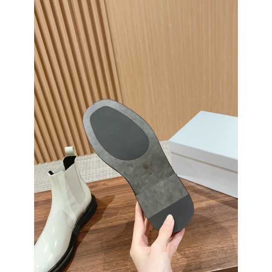 The row boots