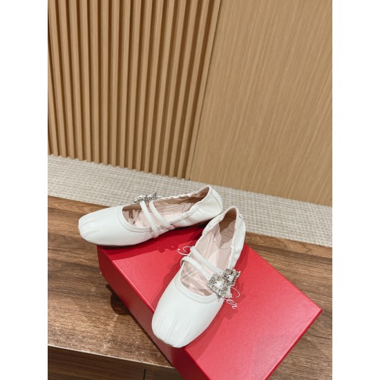 RV ballet shoes