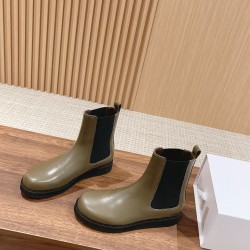 The row boots