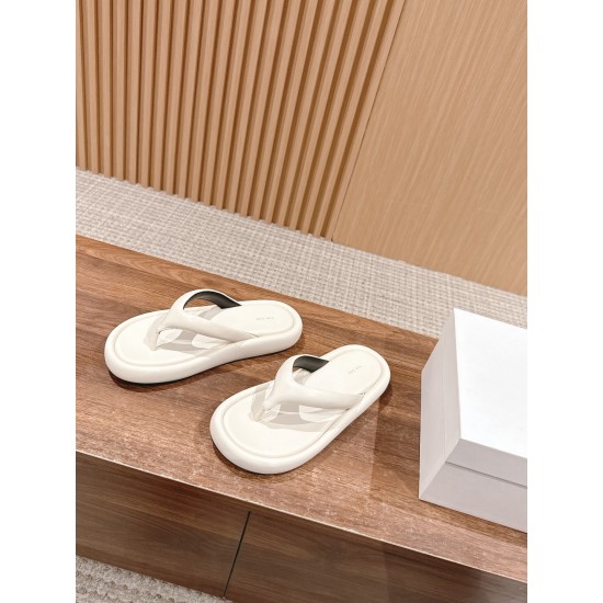 The row slippers