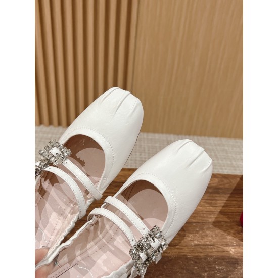 RV ballet shoes