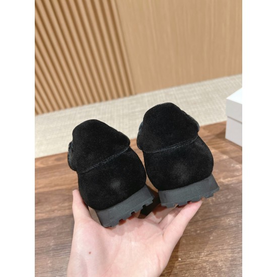 MM6 sneakers