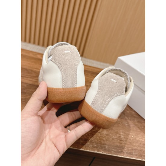 MM6 sandals