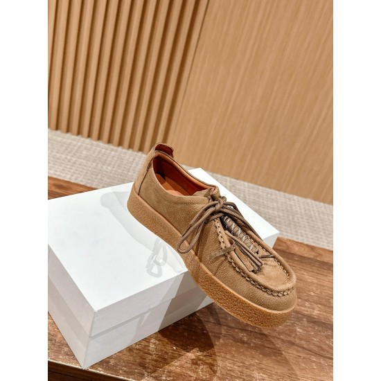 MM6 slippers