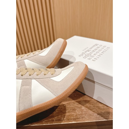 MM6 sandals