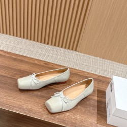 The row sandals