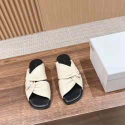 The row slippers