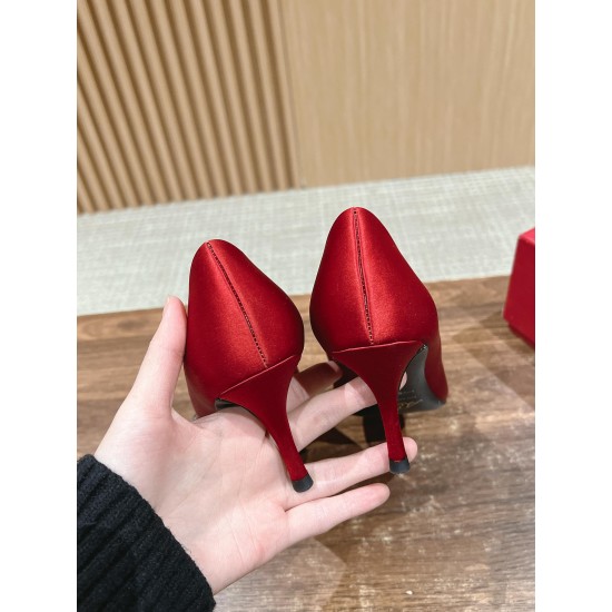 RV high heels