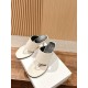 MM6 slippers