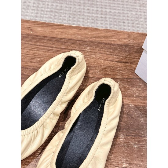 The row sandals