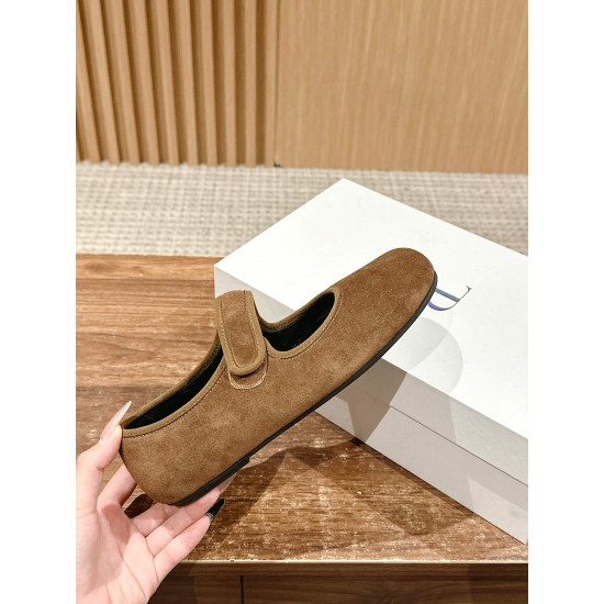 The row sandals