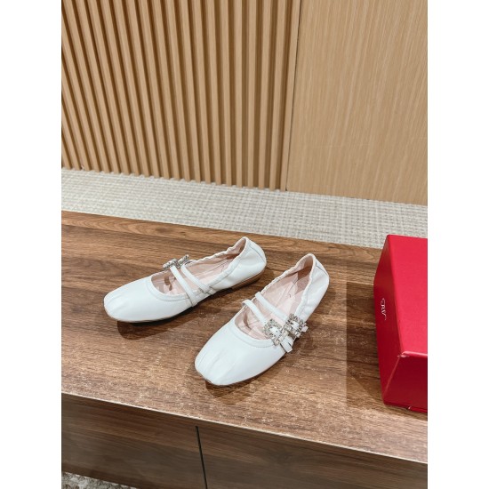 RV ballet shoes