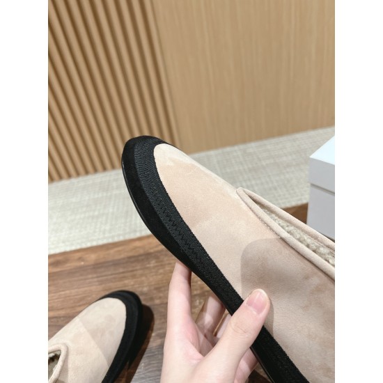 The row boots
