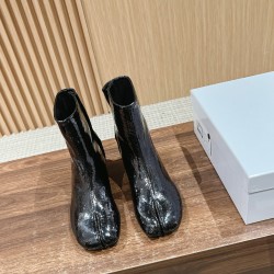 MM6 boots