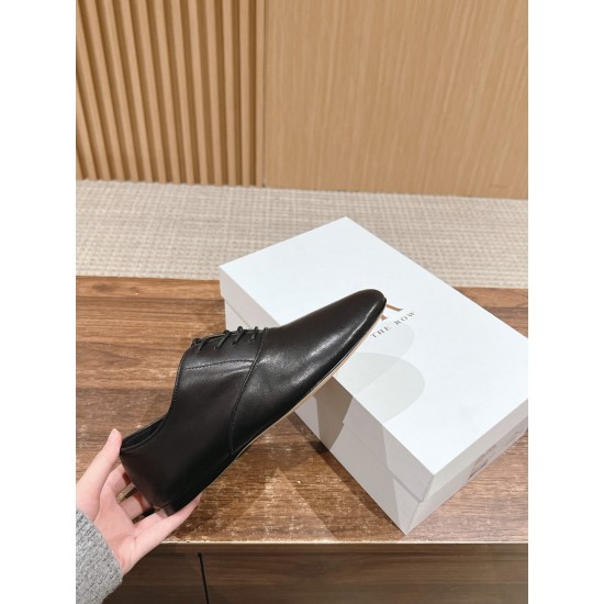 MM6 sandals