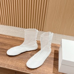 MM6 boots