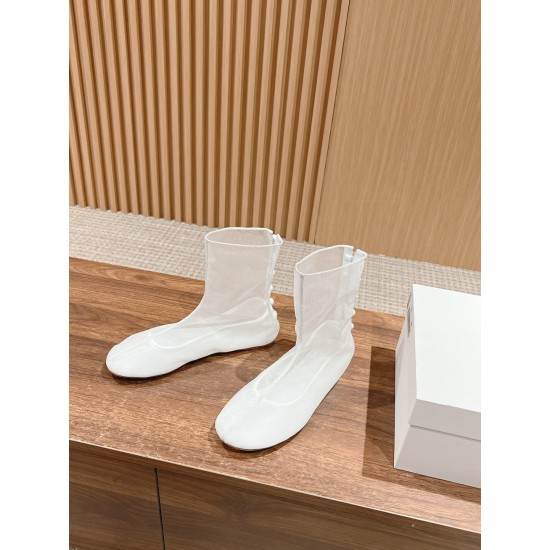MM6 boots