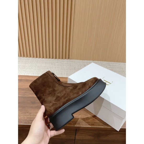 The row boots
