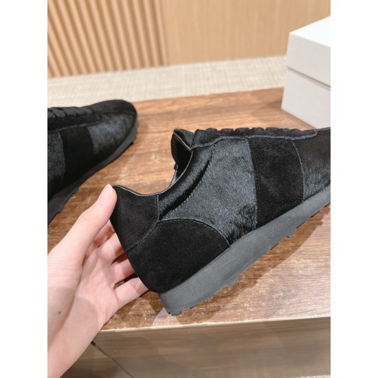 MM6 sneakers