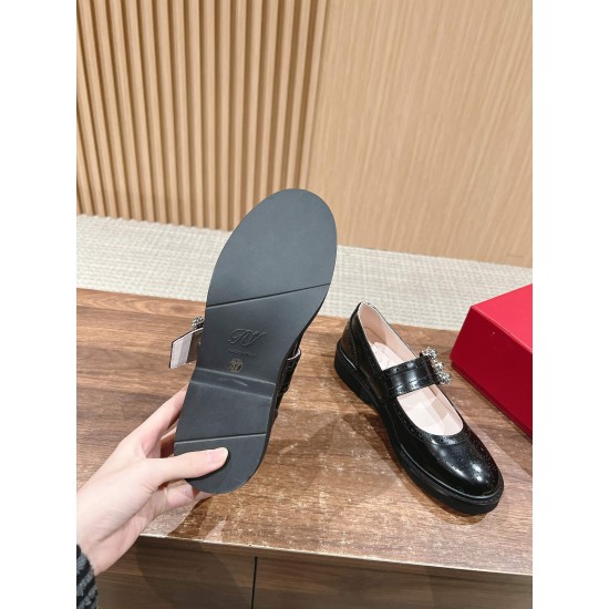 RV Mary Jane Shoes