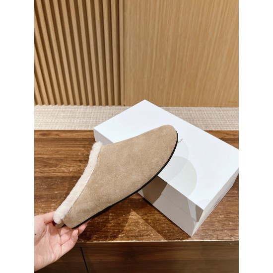 The row slippers