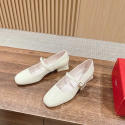 RV Mary Jane Shoes