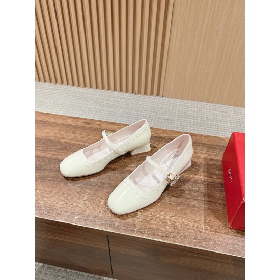 RV Mary Jane Shoes
