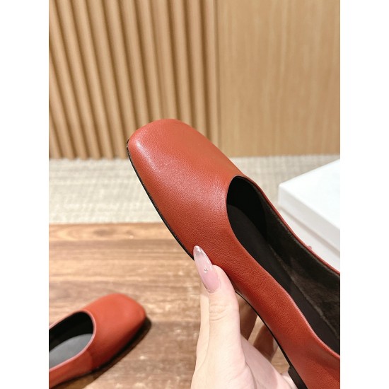 The row sandals