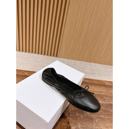The row sandals