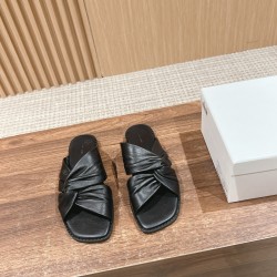 The row slippers