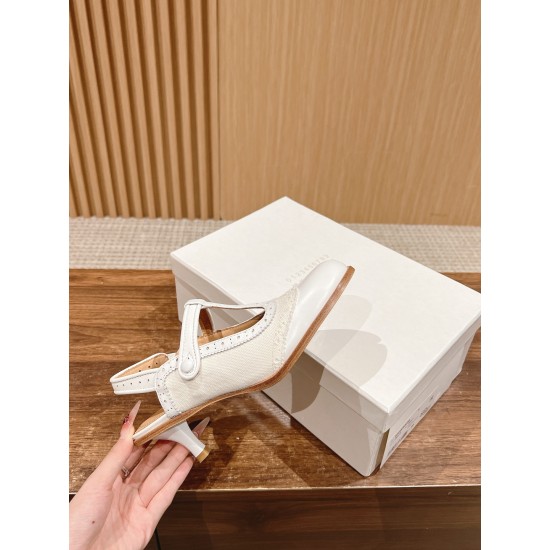 MM6 sandals