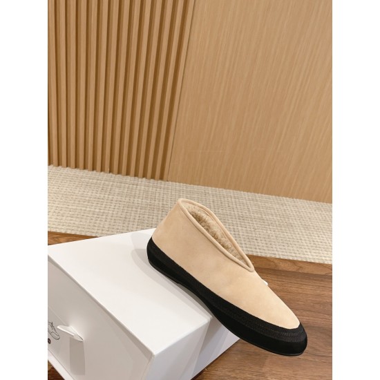 The row boots