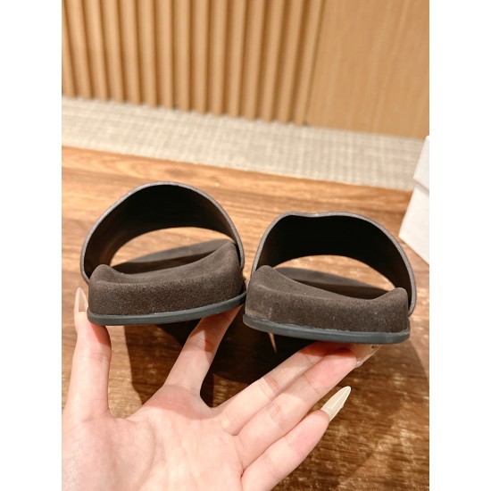 The row slippers
