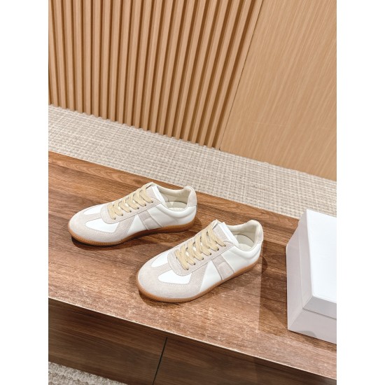 MM6 sandals
