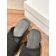 MM6 slippers