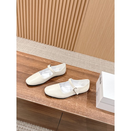 The row sandals