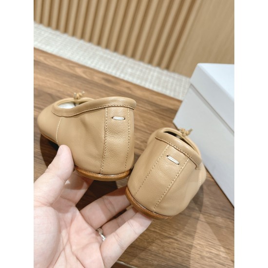 MM6 sneakers