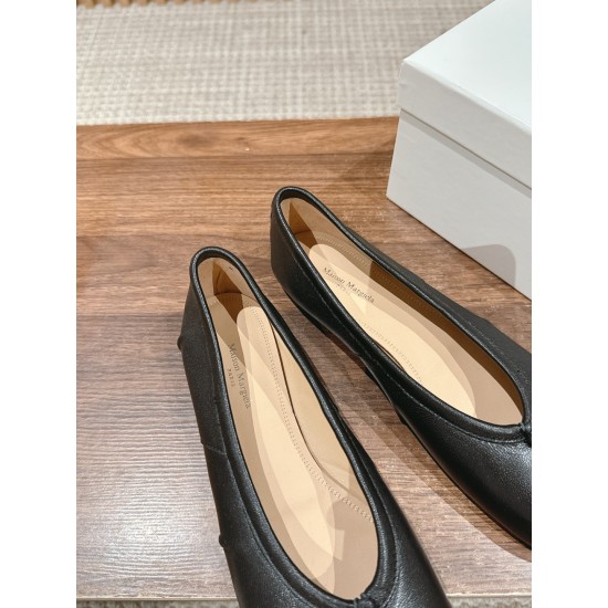 MM6 sneakers