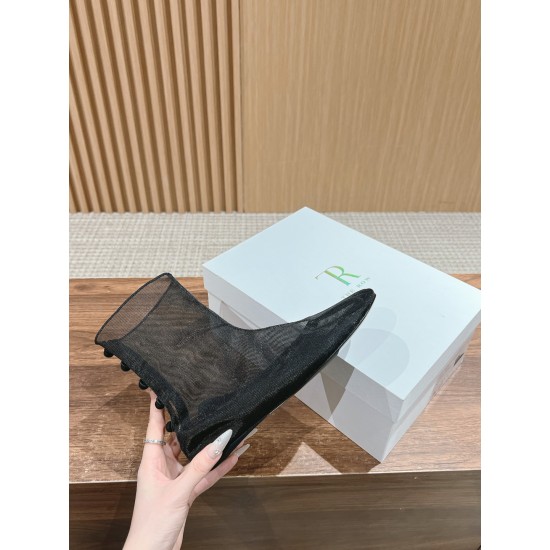 MM6 boots