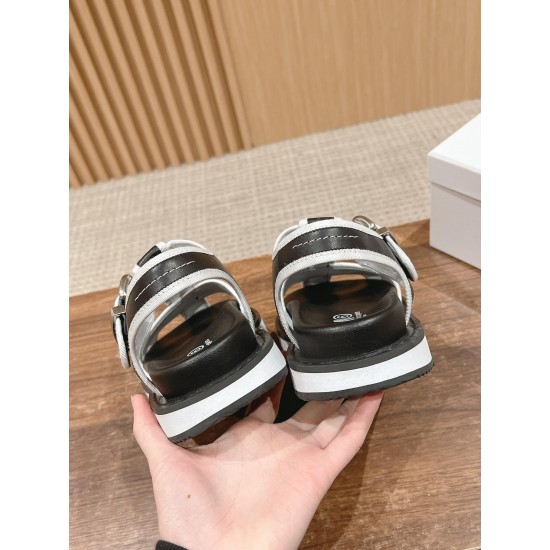 MM6 sandals