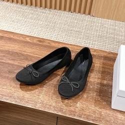 The row sandals