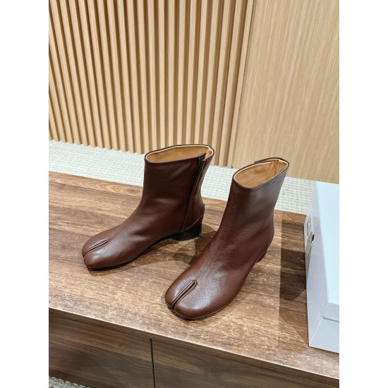 MM6 boots