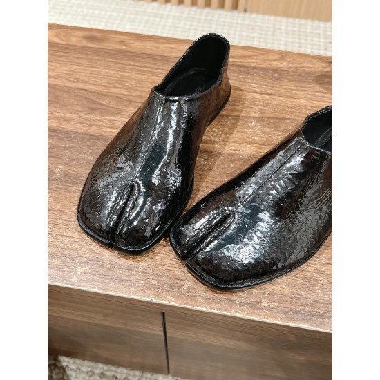 MM6 sneakers