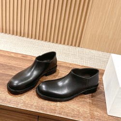 The row boots