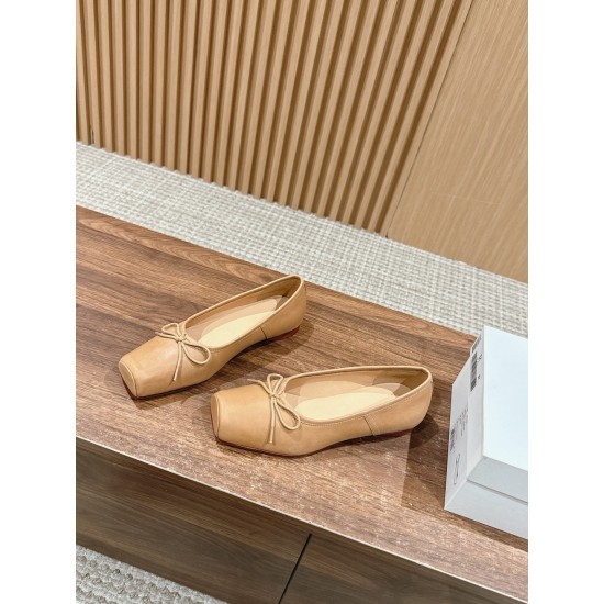 The row sandals