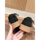 MM6 slippers