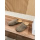 MM6 slippers